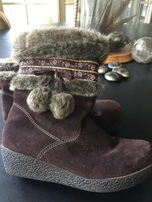 Botas de cuña de gamuza talla 5 boho chic botín de piel sintética cremallera pompón corbatas festival - Imagen 1 de 4