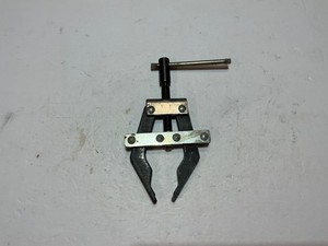Jaw end roller chain puller fits 40, 50, 60, 80 chain USA made