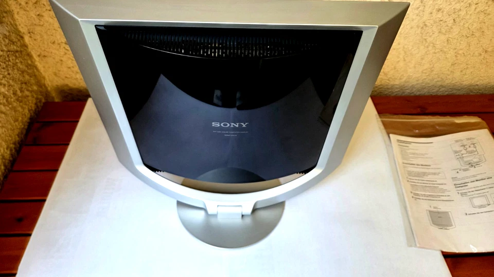 Monitor 17zoll SONY SDM - HS 74 - Bild 4 von 4