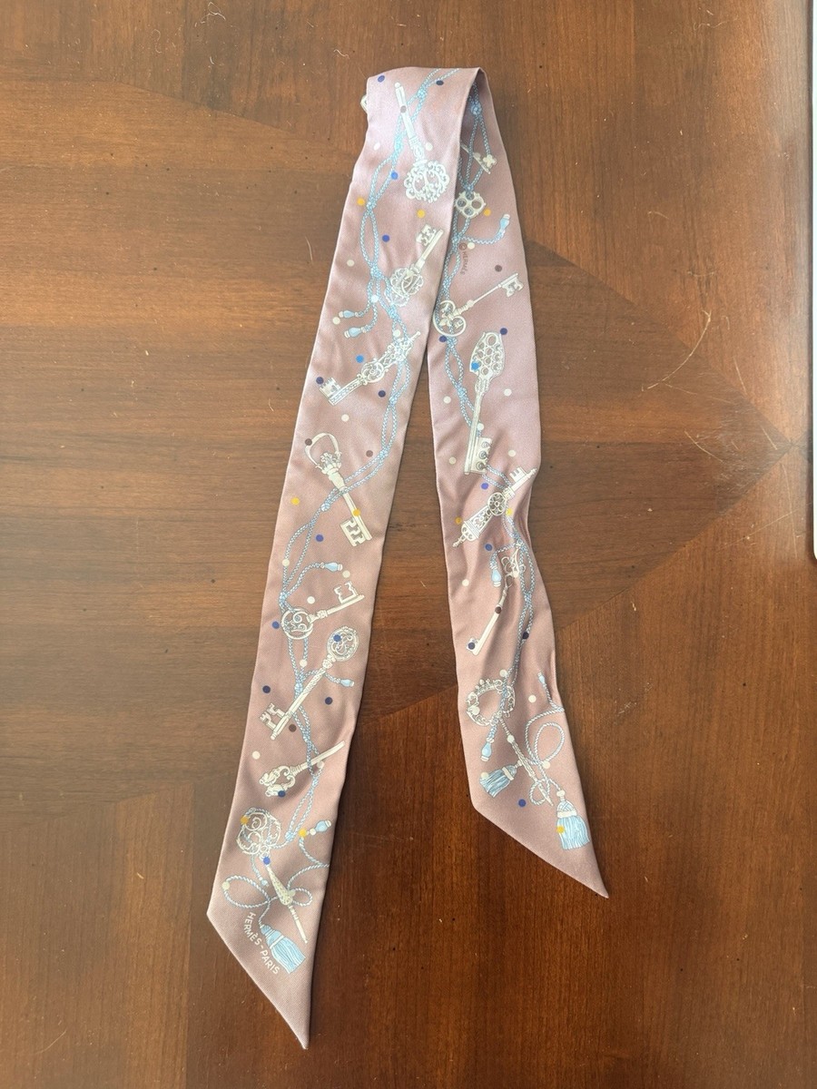 HERMÈS Twilly Les Clea