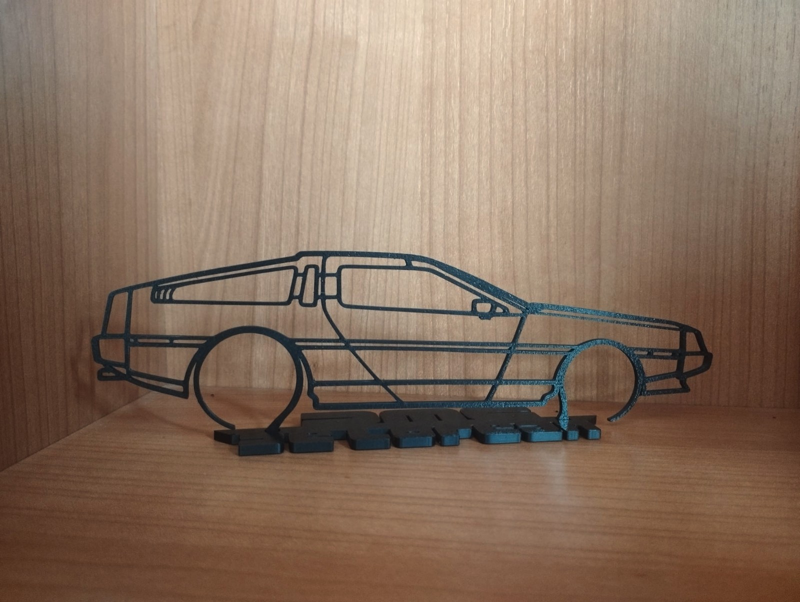 Maqueta DMC DeLorean Silueta 20cm