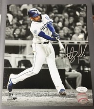 Fernando Tatis Jr. Rookie Cards Checklist and Gallery 57