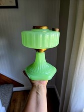 Vintage 1935 Aladdin B-111 Corinthian Apple Green Moonstone Oil Kerosene Lamp