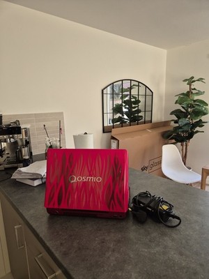  TOSHIBA QOSIMIO 1TB, 8GB RAM, SELTENER RETRO GAMING LAPTOP + SCHNELLER UK   VERSAND!