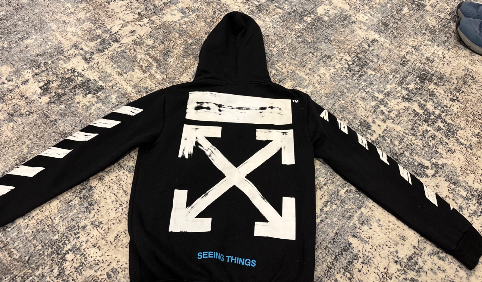 Off-White "Seeing Things" Diagonal Arrows Over Ho… - image 5