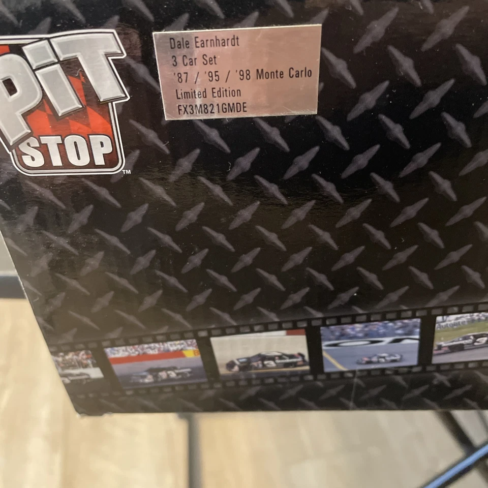 JUEGO DE 3 COCHES ANIVERSARIO DALE WONHARDT Artículo Nuevo De Acción Foto 3 de 3