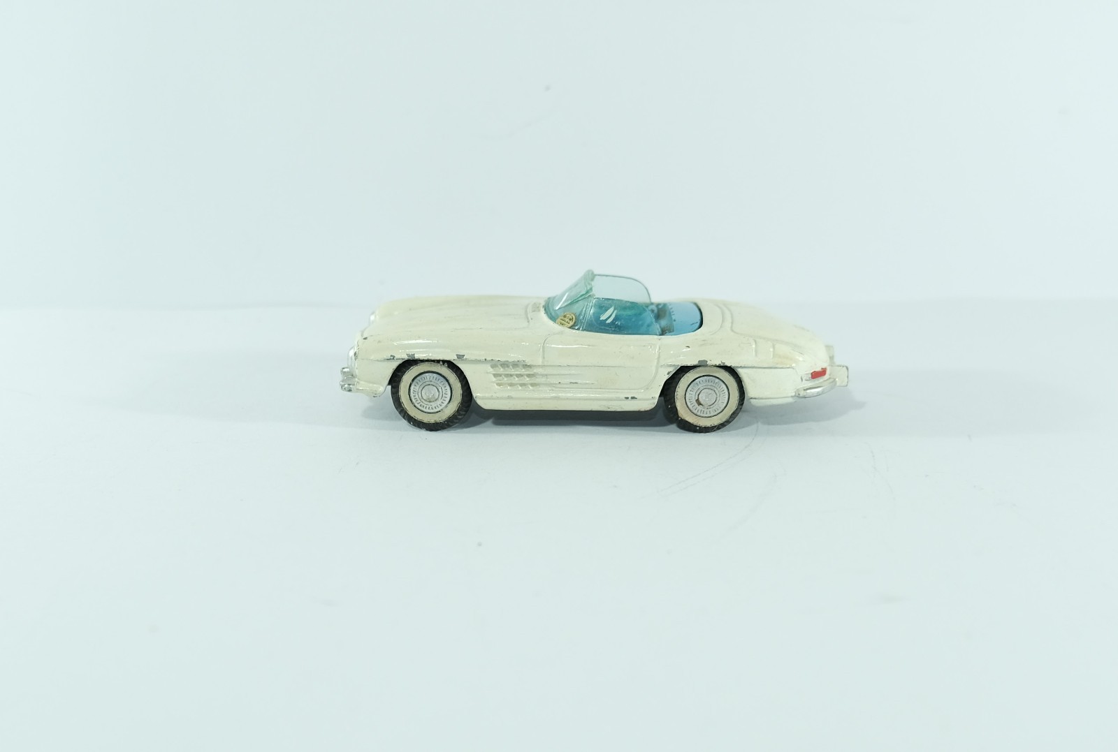 Corgi 303s, Mercedes 300SL Roadster - Free Price Guide & Review