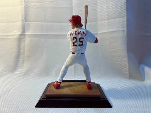Estatuilla estatua de Mark McGwire Salvino Heroes of Yesterday & Today L/E/5000 - Imagen 3 de 8
