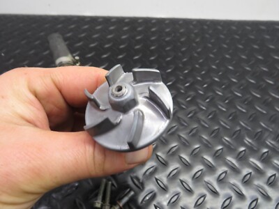 01 02 YAMAHA WR426 WR 426F WATER PUMP COVER IMPELLER SHAFT GOOD