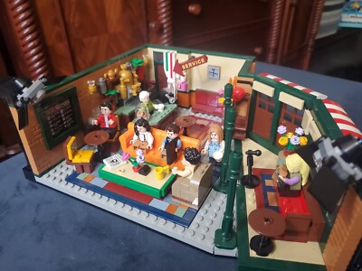 LEGO Friends Central Perk Set Cafe TV Series Show w/ All