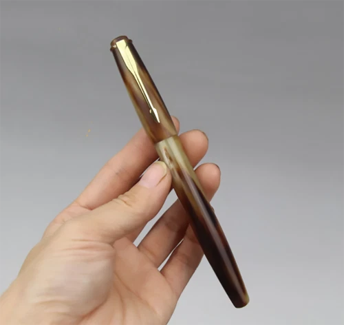 HERO Handmade Fountain Pen Natural Horn Exclusive High-End Gift Collection Pen - product listing photo