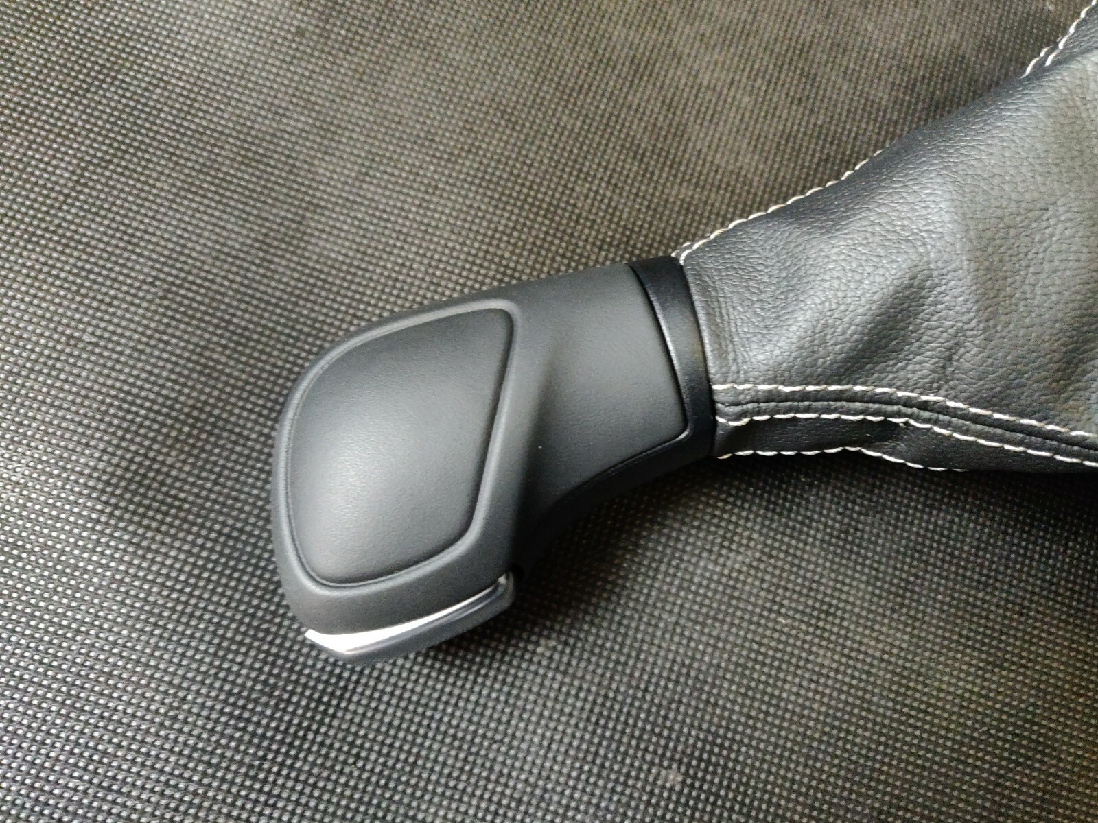 Picture 4 of 7