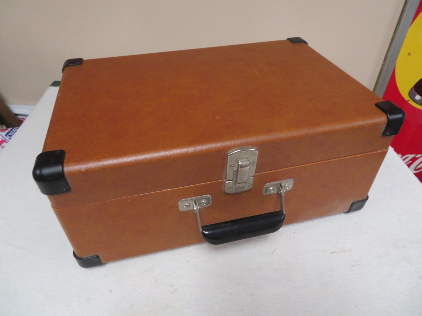 Crosley CR49TA Portable Record Turntable Builtin Speakers Powers On