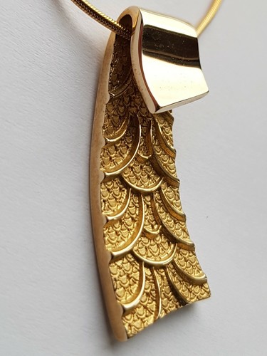 Scottish Ola Gorie 9ct Yellow Gold 375 