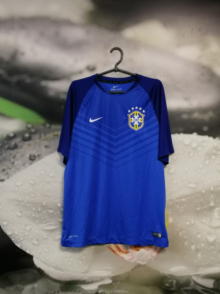Nike製ブラジル代表シャツ 2014 ＳDri-FIT素材　ナイキ　サッカー Brazil Brasil 2014 training football shirt jersey camiseta Nike