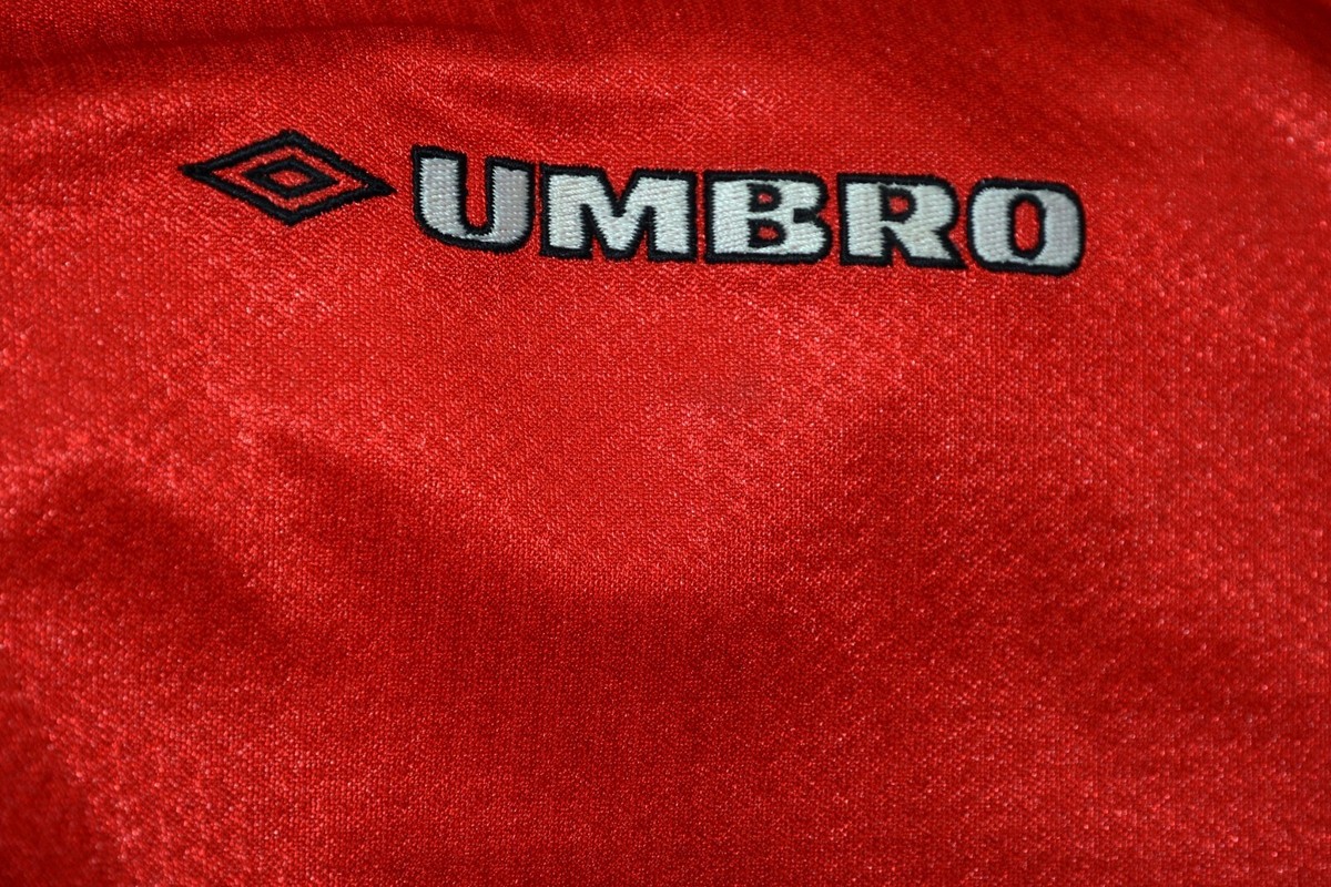 Maillot De Foot Domicile Metalurg Zaporizhzhia Ukraine 2000/2001 Taille L – Umbro Rouge