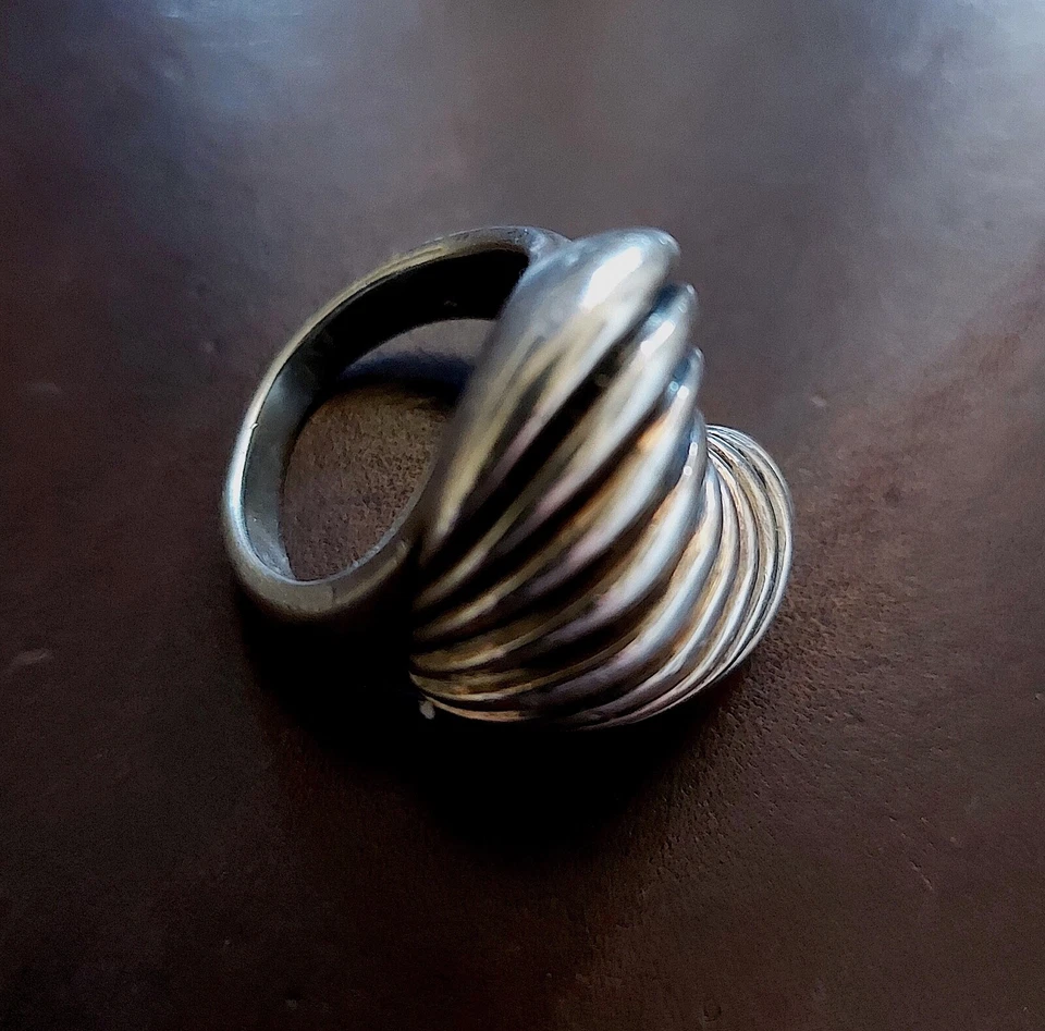 VECCHIO ANELLO ARGENTO ETNICO CUORE MARE SPIRALE - DONNA VINTAGE ANNI 80 - Immagine 2 di 4