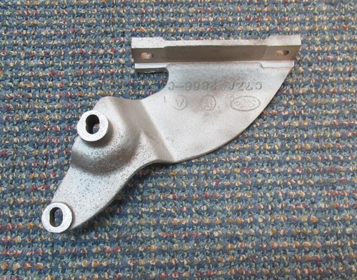 1967-68 Mustang & Cougar Original/Used V8 AC Compressor Mounting Bracket - Picture 3 of 4