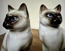 Takahashi Ceramic Crackle Siamese Bookends