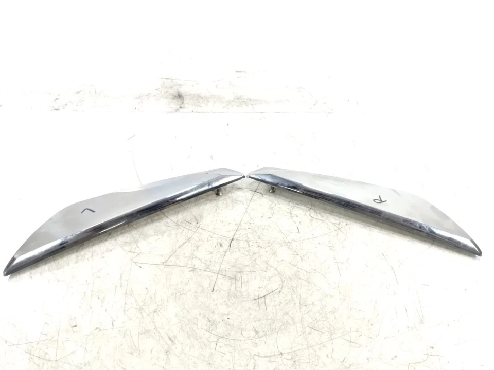 Can-Am Spyder RT 990 2011 panel de cubierta de parabrisas delantero izquierdo y derecho cromado Foto 3 de 4