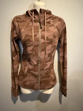 Women  s LULULEMON Define Brown Hooded Camouflage Jacket Size 6