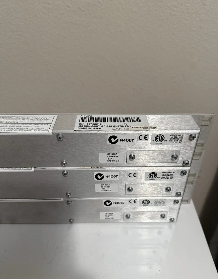 Painel de controle Phillips CP 320 - Imagem 3 de 3