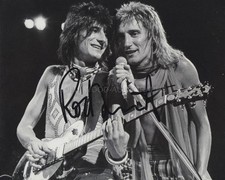 ROD STEWART - Music Legend - GENUINE SIGNED AUTOGRAPH