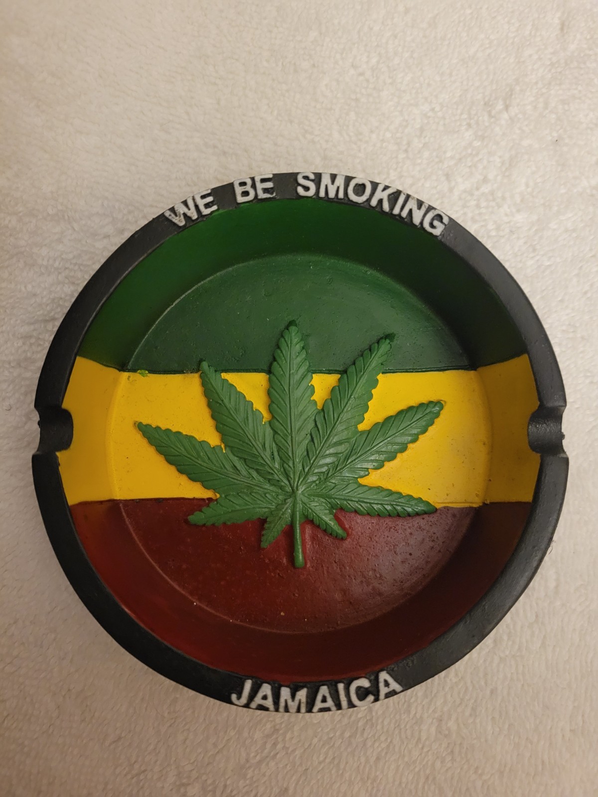 4'' ROUND RASTA LEAF ASHTRAY MADE IN JAMAICA NEW NEVER USED | eBay
