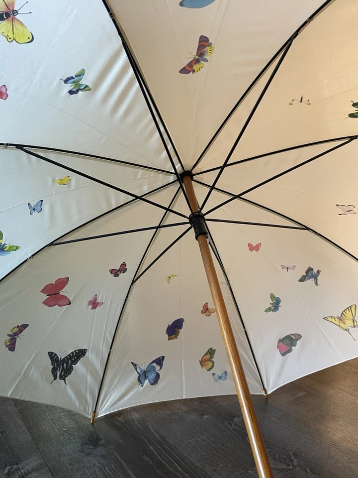 WWF Vintage Umbrella Cream Butterfly Print with Wood Handle - Image 4 of 4