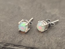 Opal Schmuck – 925 Sterling Silber Ohrstecker Rund Cabochon – Regenbogen Schimme