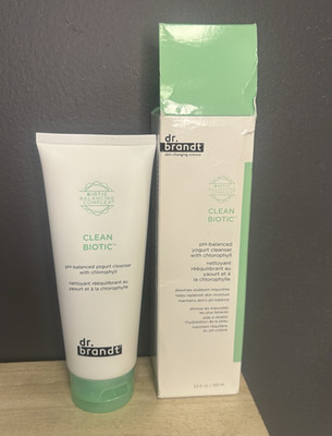 dr. brandt Clean Biotic pH Balanced Face Cleanser w/ Chlorophyll 3.5 fl oz