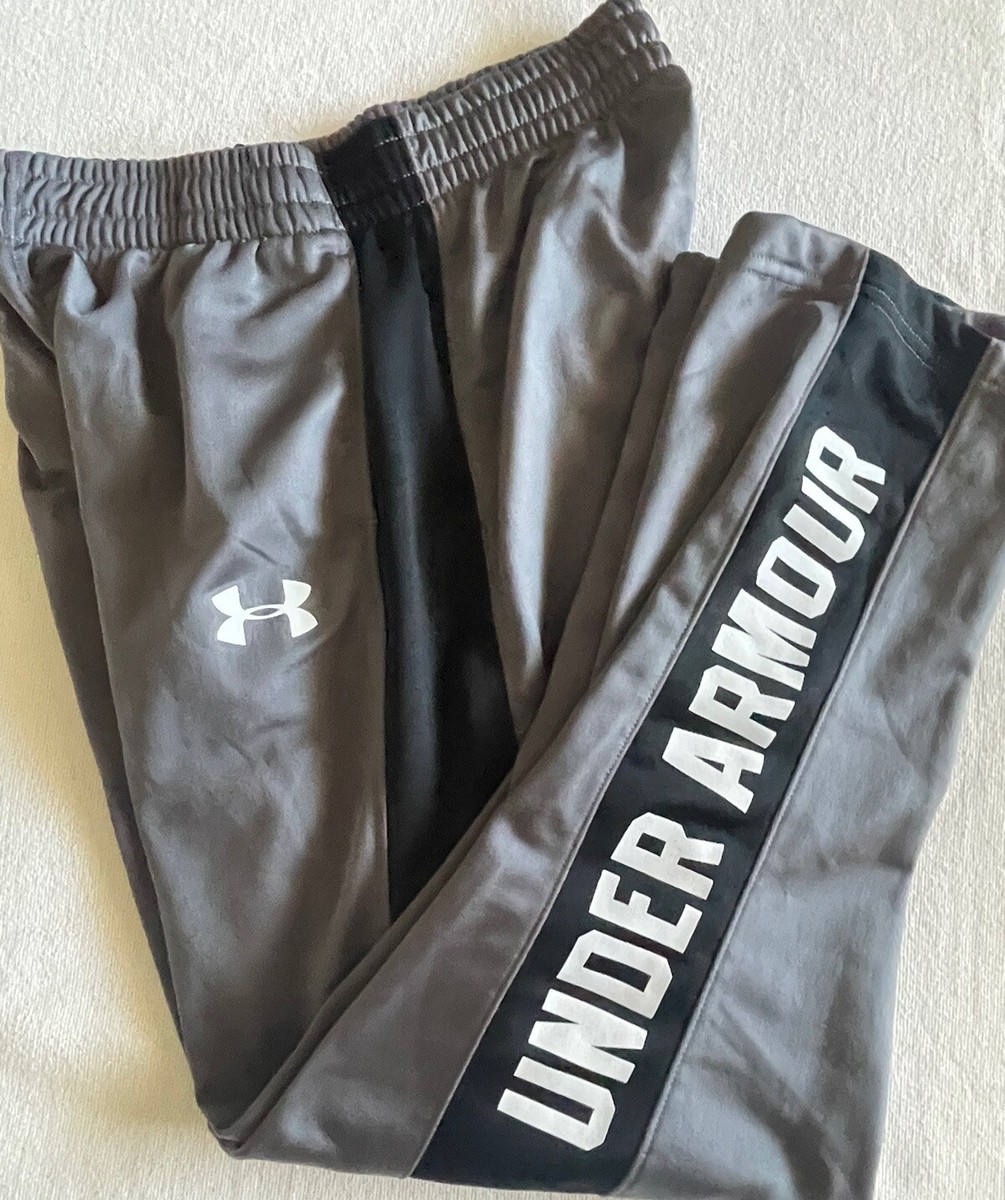 Under Armor Youth Large Loose Fit Gray/Black Athletic Track