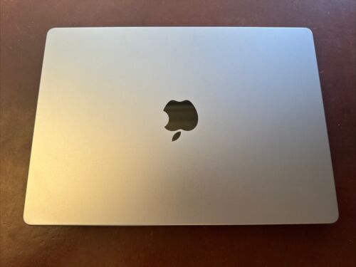 Apple MacBook Pro 14" 2021 M1 Pro 10C CPU 14C GPU - 32GB RAM 512GB - LOW CHARGES - Picture 7 of 9