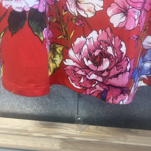 LuLaroe Short Sleeve Blouse Size XL Colored Flowers Red Shirt High Low - Picture 10 of 19