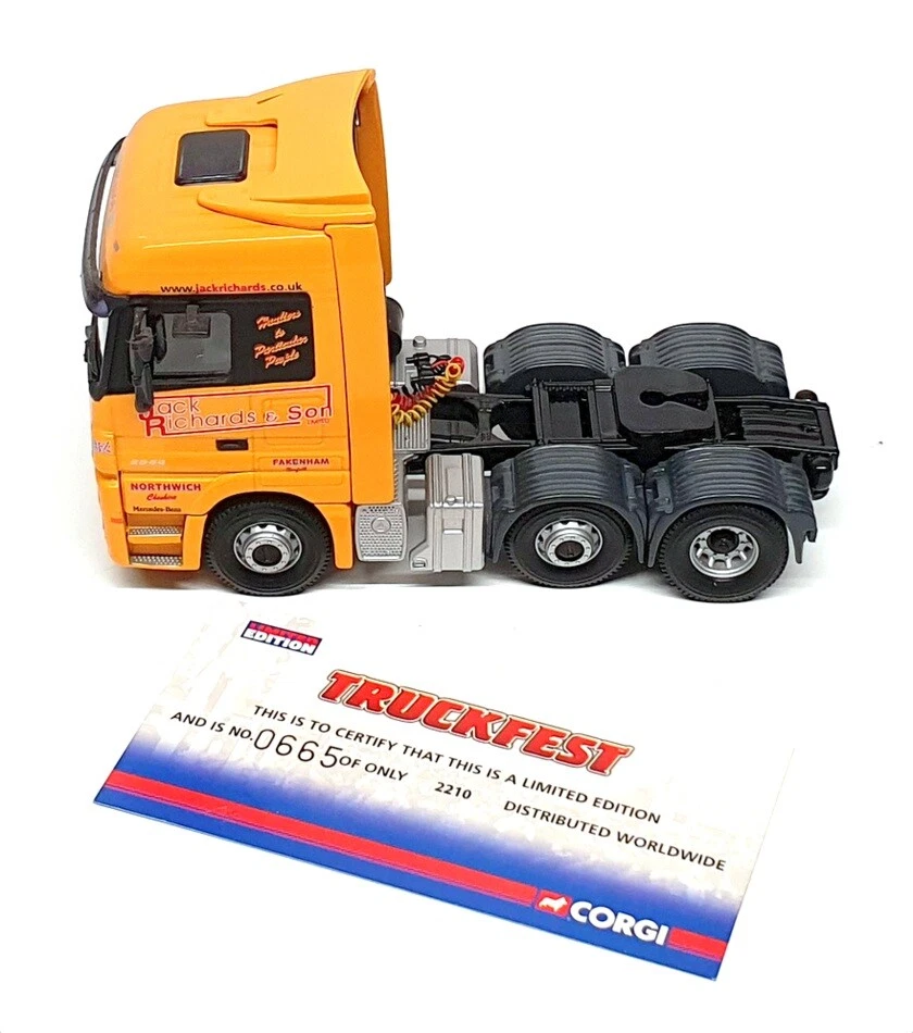 Corgi 1/50 Scale CC13802 - Mercedes Benz Actros Megaspace J.Richardson - Yellow - Image 4 of 4