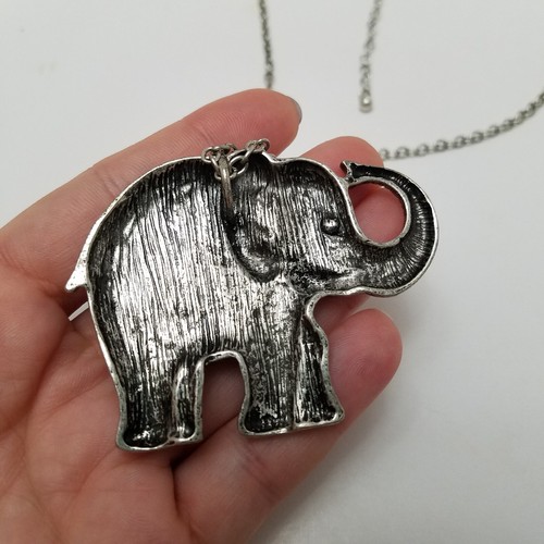 Abalone Shell Elephant Necklace Black Patina Silvertone / Rhinestone 29.5" Boho - Picture 4 of 4