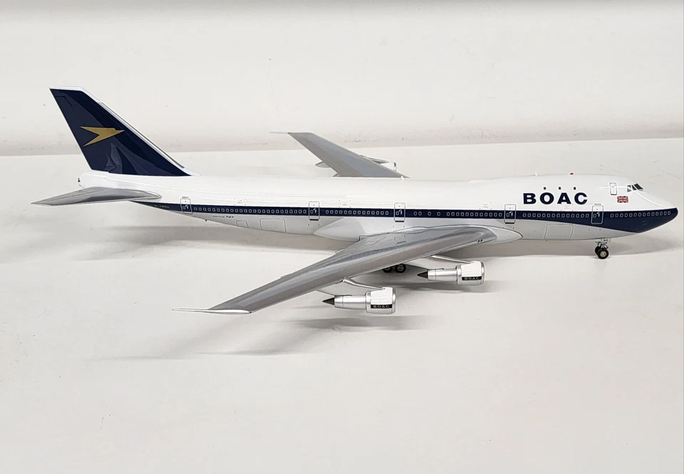 InFlight200 Boeing 747-100 BOAC G-AWNA Ref: IF741003 - Image 2 of 4