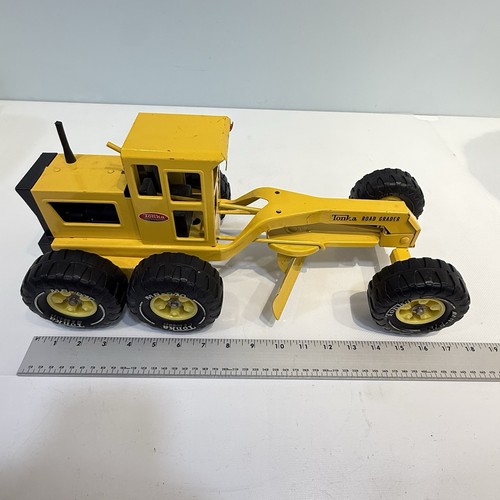 TONKA Road Grader Vintage MR-970 Pressed Steel Metal Construction Toy Yellow 18” - Picture 17 of 18