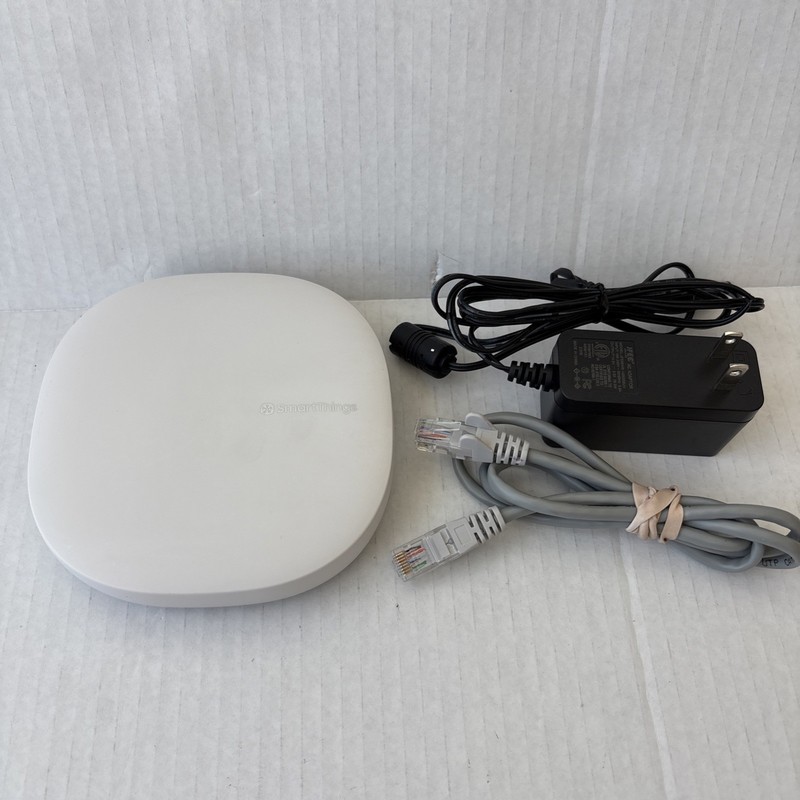 Samsung SmartThings Hub V3 IM6001-V3P01 Smart Home Hub With Cord and LAN
