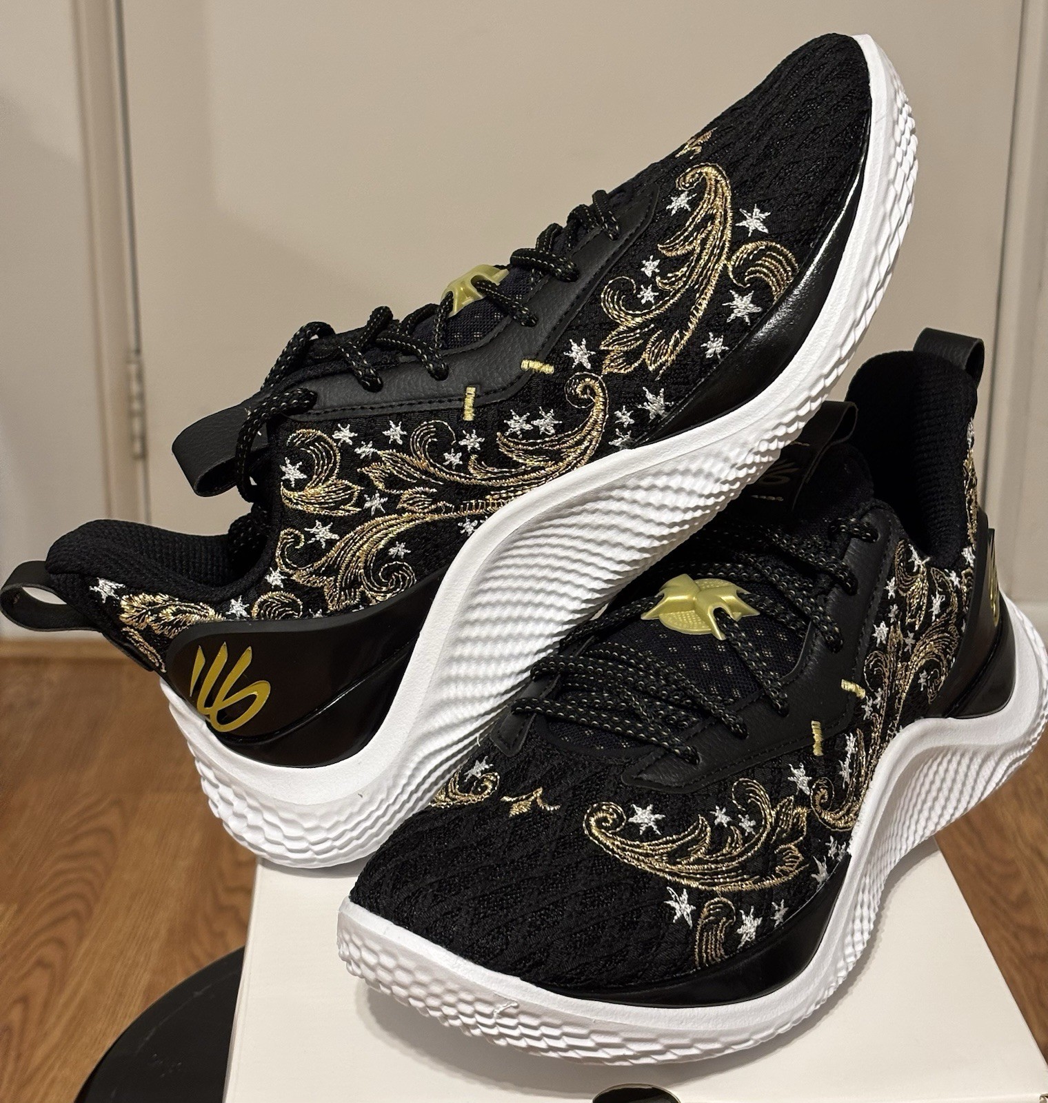 Under Armour Curry Flow 10 Met Gala Size 11.5 PE 30 Pairs Exclusive 3027831 001 image 4