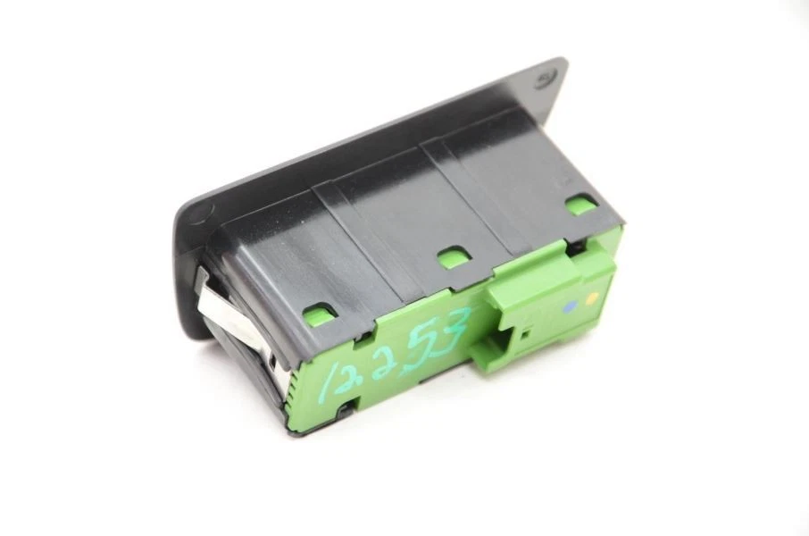 Interruptor de bloqueo de puerta BMW 640I Gran Coupé 2012-2019  Foto 3 de 4