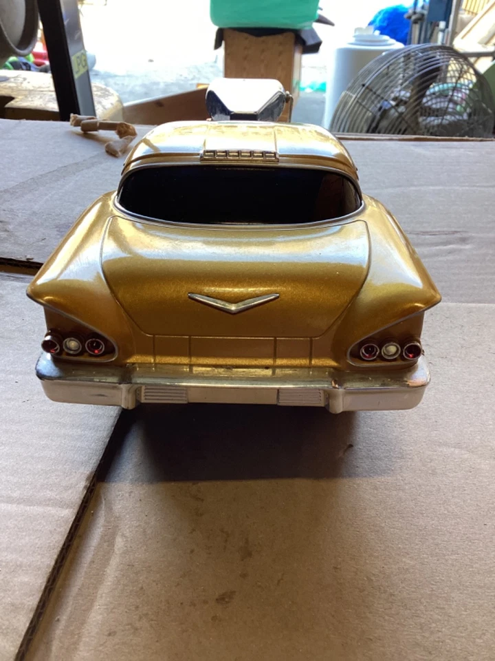 MUSCLE MACHINES 1/18 GOLD BLOWN 1958 CHEVY IMPALA HOT ROD NO BOX - Image 4 of 4