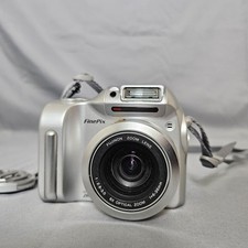 Fujifilm FinePix Digital Camera 2.0MP   6x Optical Zoom   Untested   Vintage...