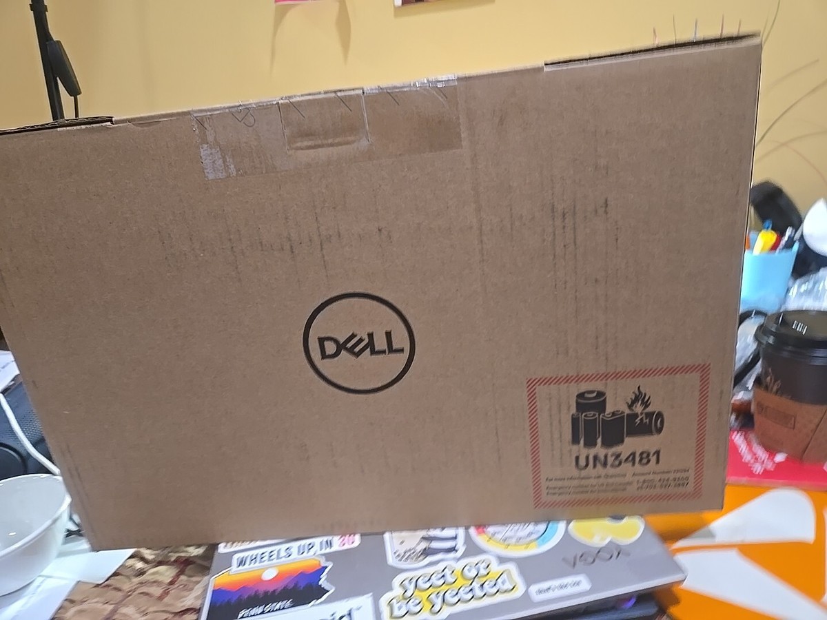 Dell Inspiron 15 3520 15.6