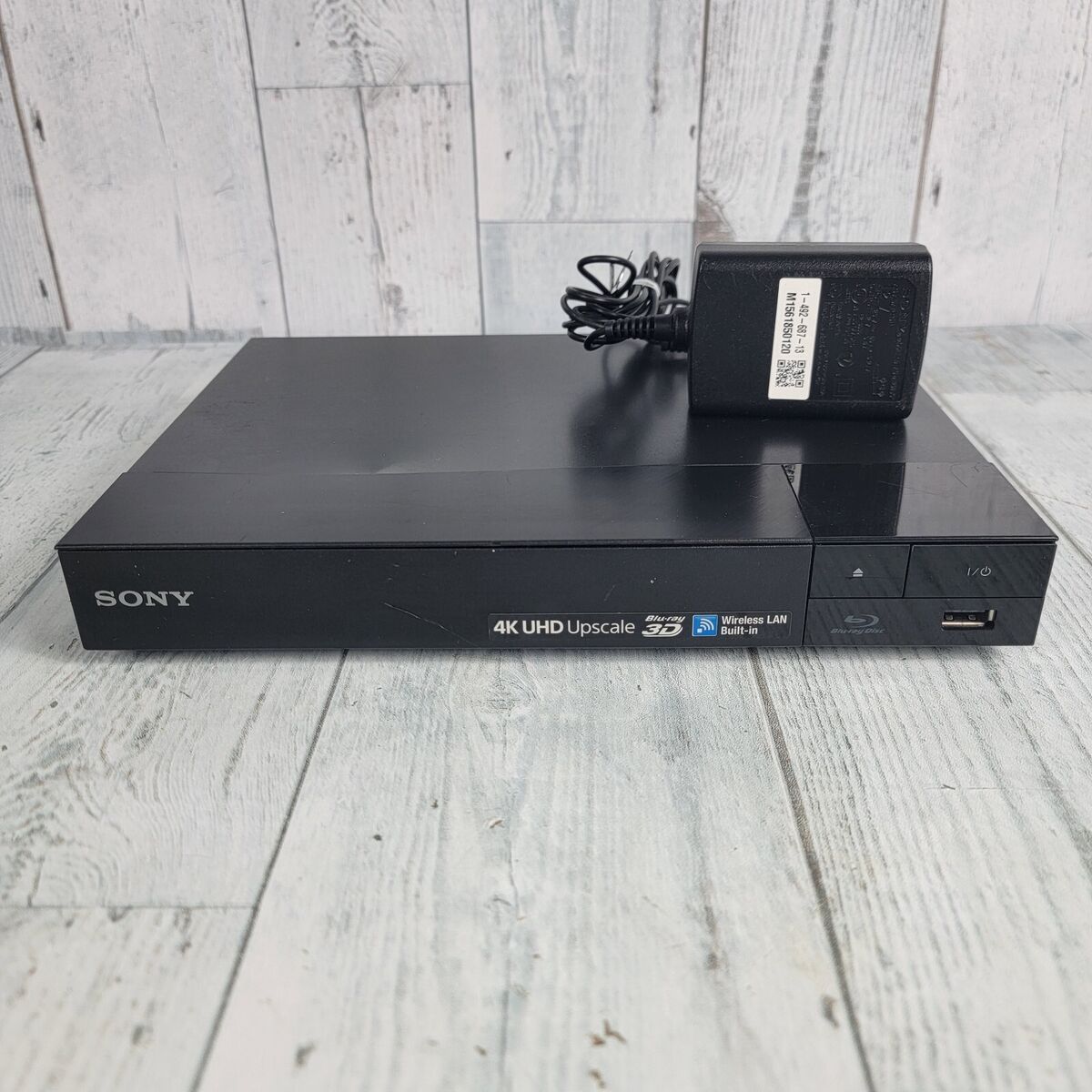 Sony BDP-S6500 4K Upscale Blu-ray Disc 3D Player with Wi-Fi Sony BDP-S6500 4K Upscale Blu-ray Disc 3D Player with Wi-Fi