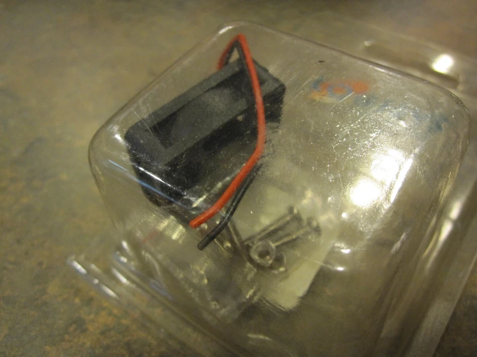 Logisys RBF30BK 30x30x10 DC Case Fan w 2 Pin Connector - NEW - Image 4 of 4