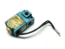 MAC 111B-611BAAA Solenoid Valve 8.5W 25VDC 1/8"NPT