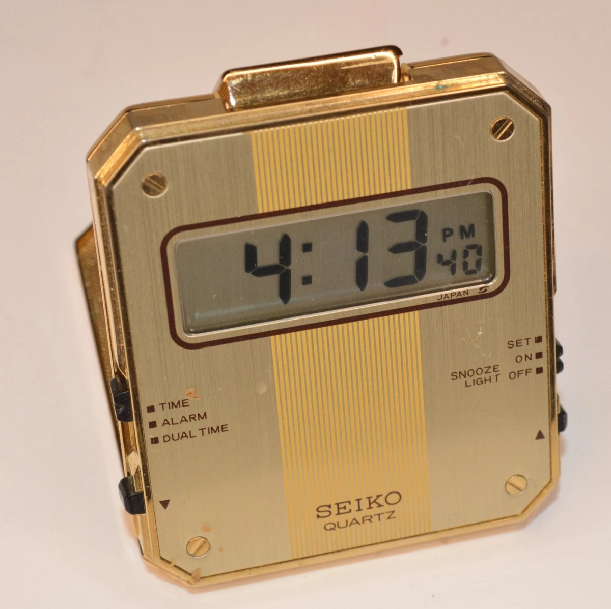 VTG Seiko Quartz travel pocket alarm clock Ref.EK203F Cal.74802 runs new battery