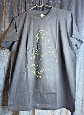 Black Minimalist Mona Lisa Line Art T-Shirt Premium Short Sleeve Size US-M