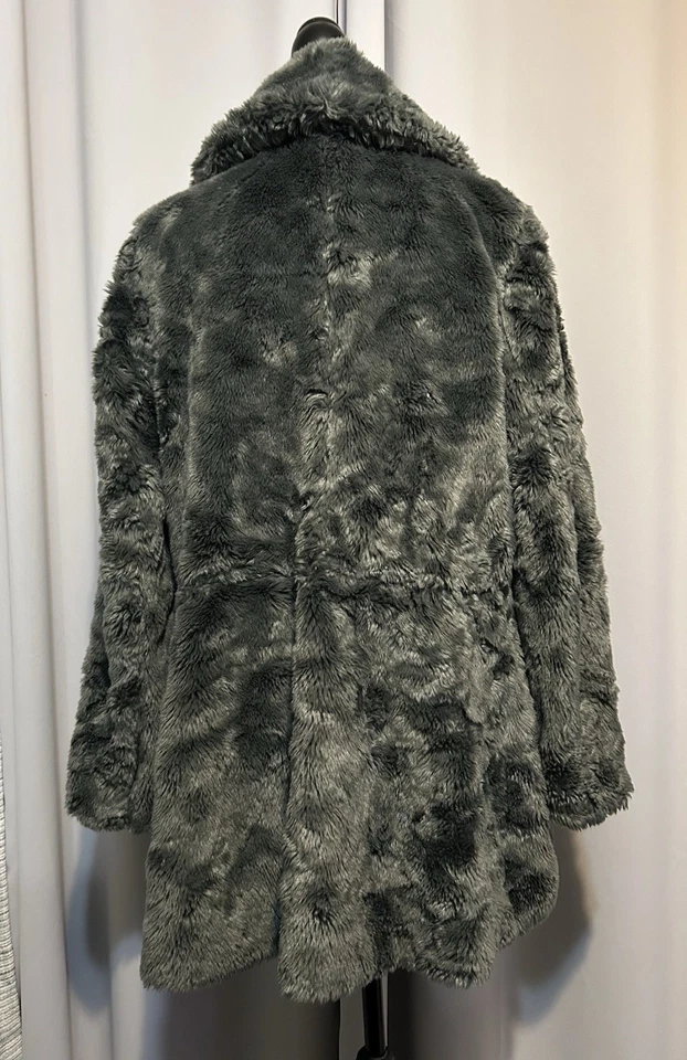 Free People 女式人造毛皮秋千外套 S 码灰色大码 — 第 3/4 张图片